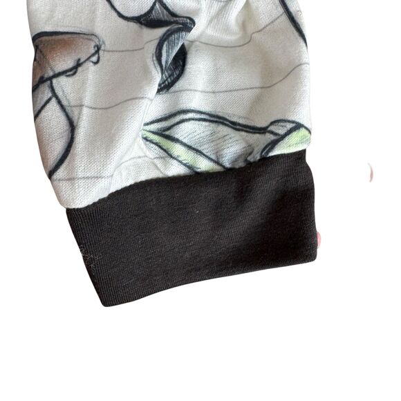 NWT Disney White multicharacter long sleeve & pants pajama set Size Medium - Picture 8 of 14